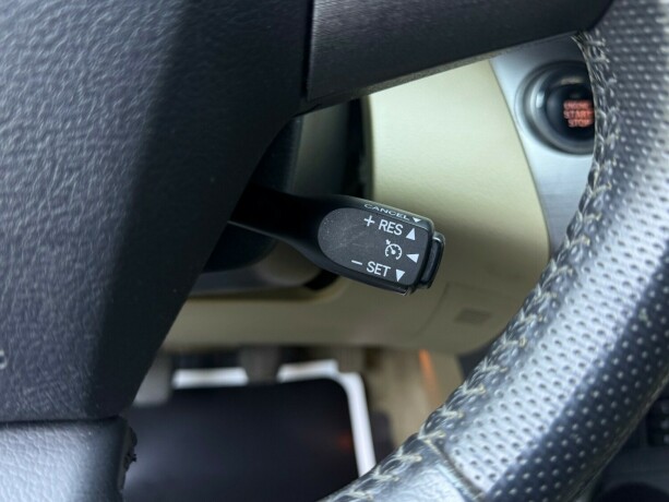 toyota-rav4-diesel-2010-big-14