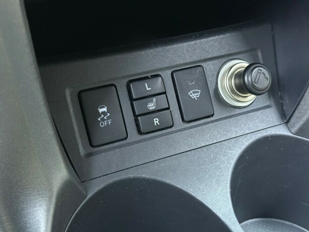 toyota-rav4-diesel-2010-big-22