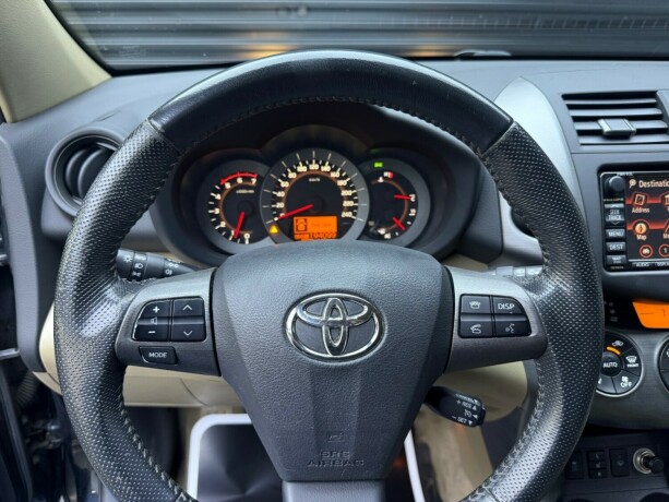 toyota-rav4-diesel-2010-big-13