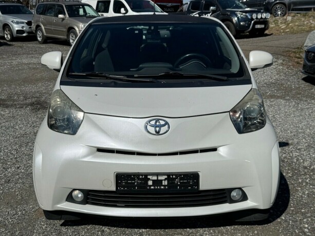 toyota-iq-bensin-2009-big-1
