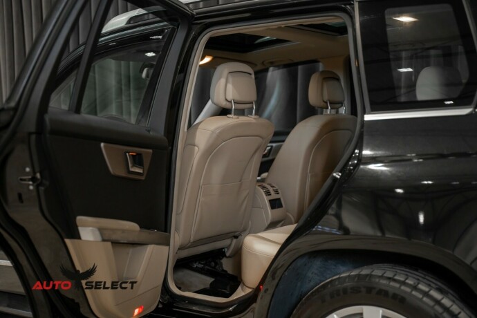 mercedes-benz-glk-diesel-2010-big-15