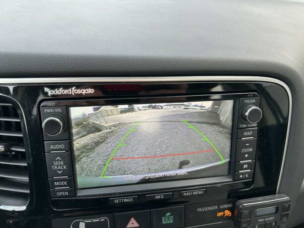 mitsubishi-outlander-elektrisitetbensin-2015-big-29