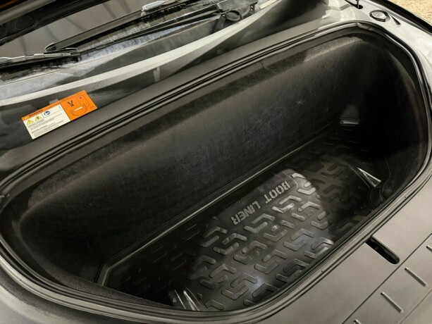 tesla-model-x-elektrisitet-2018-big-17