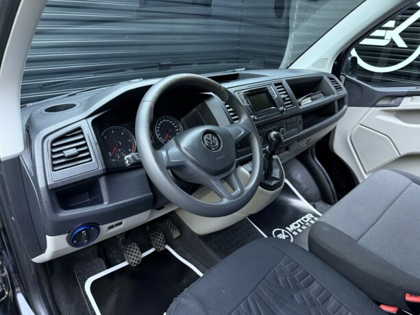 volkswagen-transporter-diesel-2018-big-9