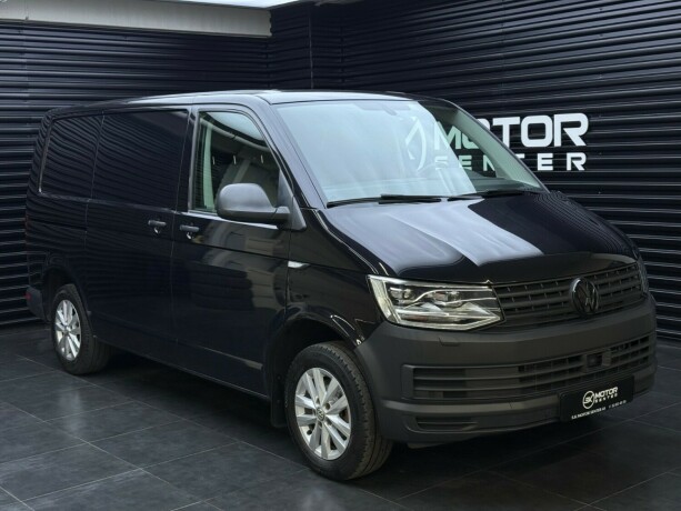 volkswagen-transporter-diesel-2018-big-0