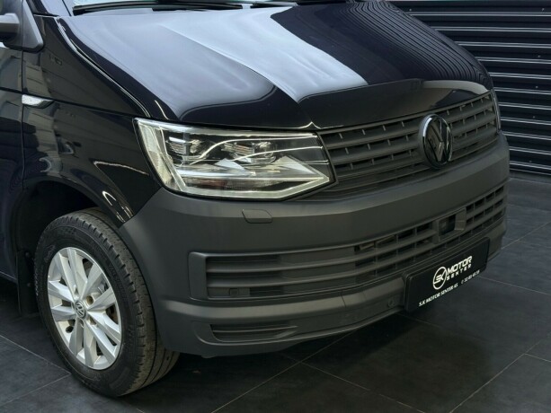 volkswagen-transporter-diesel-2018-big-2