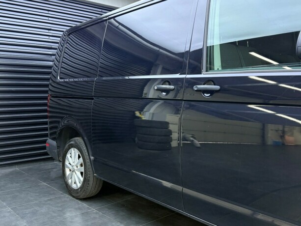 volkswagen-transporter-diesel-2018-big-4