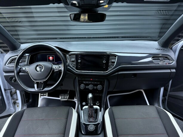 volkswagen-t-roc-diesel-2020-big-9