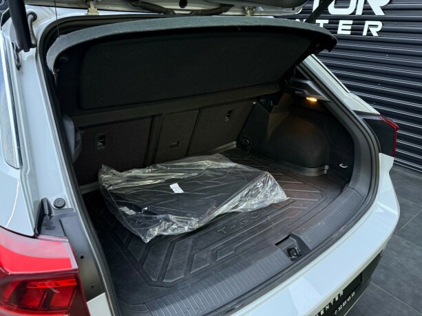 volkswagen-t-roc-diesel-2020-big-37