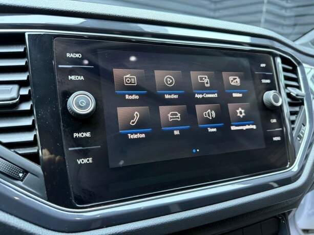 volkswagen-t-roc-diesel-2020-big-27