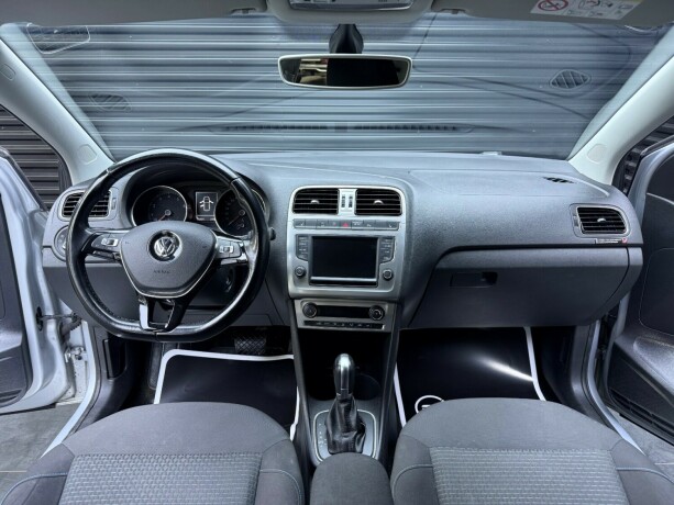 volkswagen-polo-bensin-2017-big-8