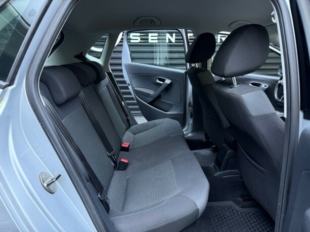 volkswagen-polo-bensin-2017-big-25