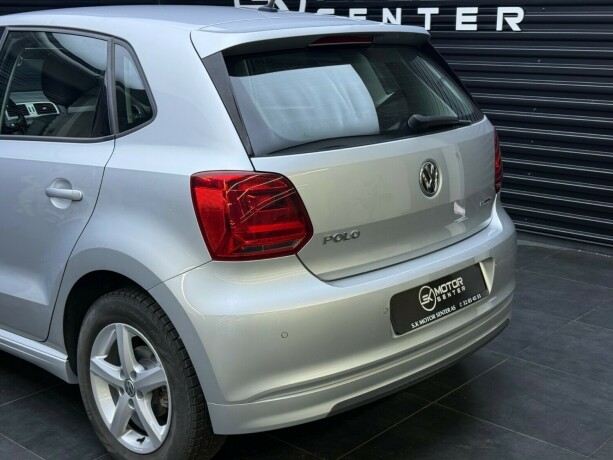 volkswagen-polo-bensin-2017-big-4