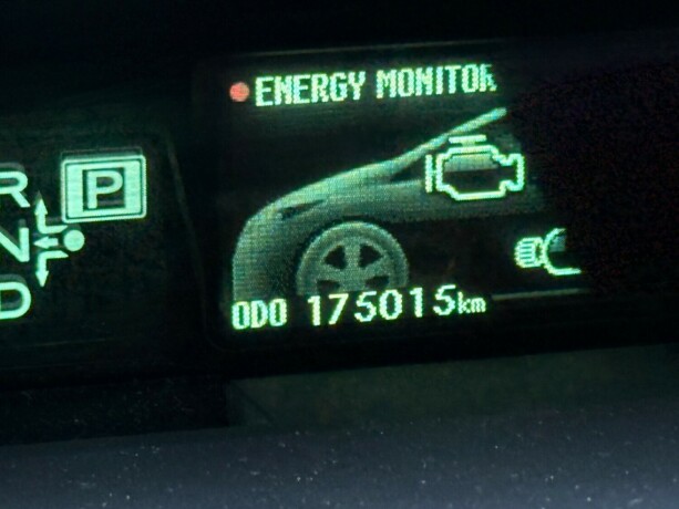 toyota-prius-elektrisitetbensin-2013-big-17