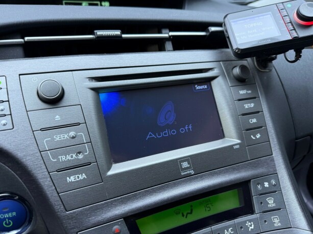 toyota-prius-elektrisitetbensin-2013-big-21