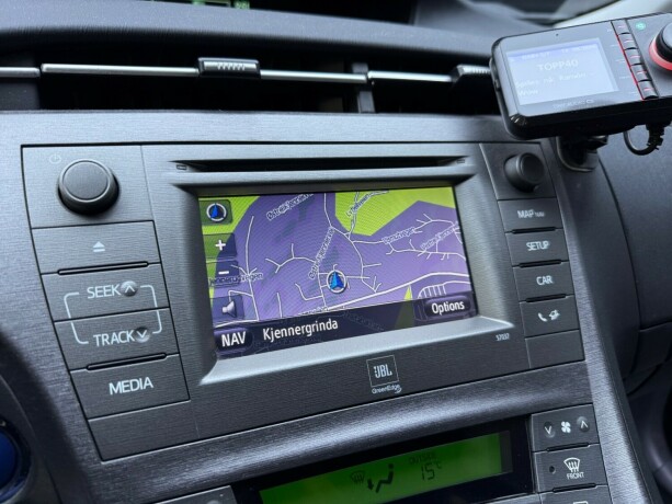 toyota-prius-elektrisitetbensin-2013-big-18