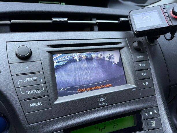 toyota-prius-elektrisitetbensin-2013-big-19