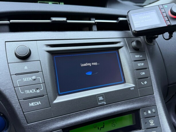 toyota-prius-elektrisitetbensin-2013-big-20