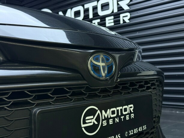 toyota-corolla-elektrisitetbensin-2021-big-4
