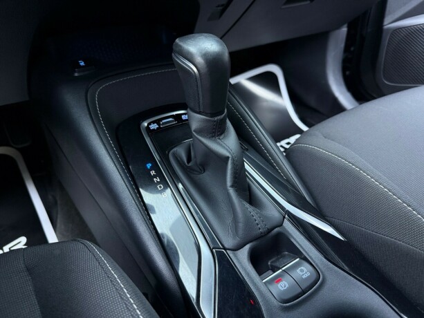 toyota-corolla-elektrisitetbensin-2021-big-26