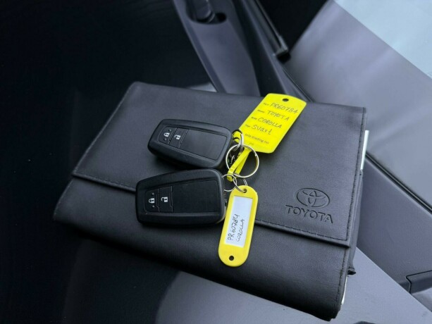 toyota-corolla-elektrisitetbensin-2021-big-33