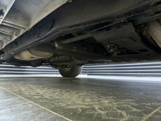 chevrolet-tahoe-bensin-2002-big-25