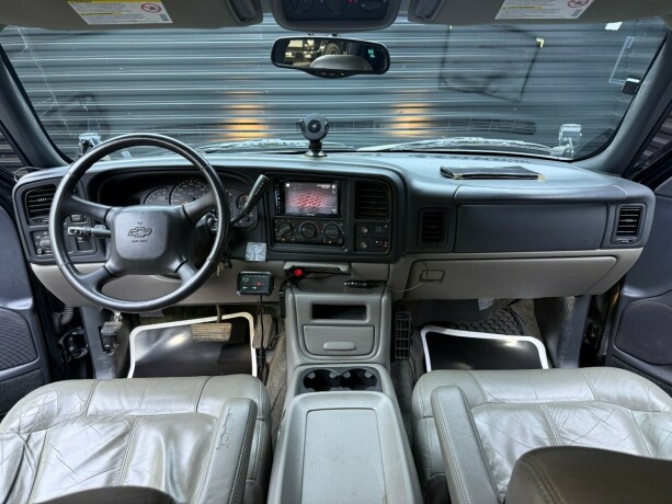 chevrolet-tahoe-bensin-2002-big-8