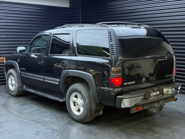 chevrolet-tahoe-bensin-2002-big-1