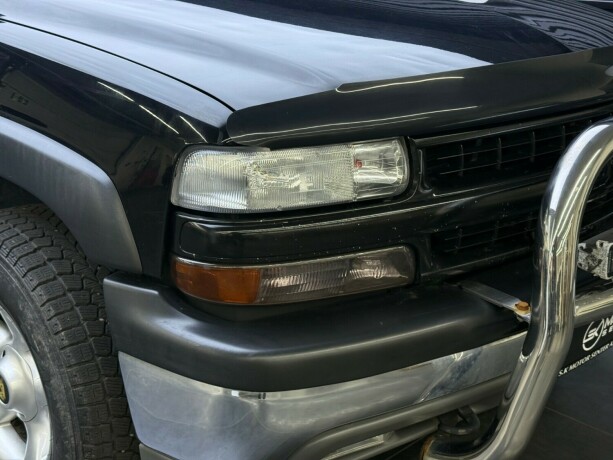 chevrolet-tahoe-bensin-2002-big-4