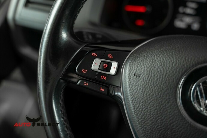 volkswagen-transporter-diesel-2016-big-19