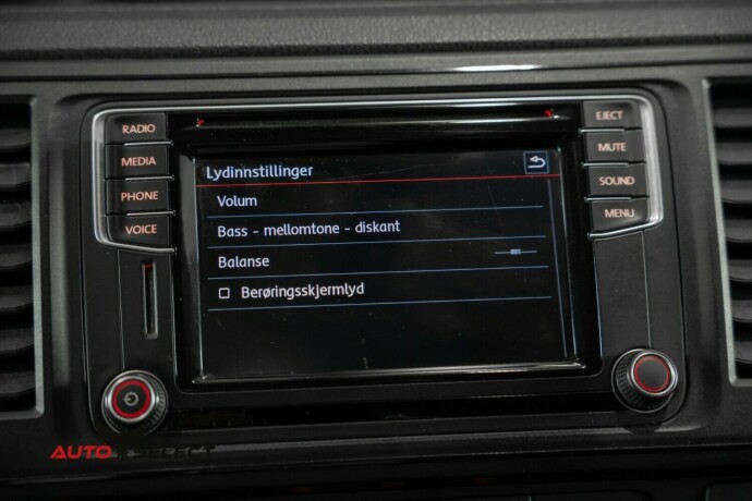 volkswagen-transporter-diesel-2016-big-27