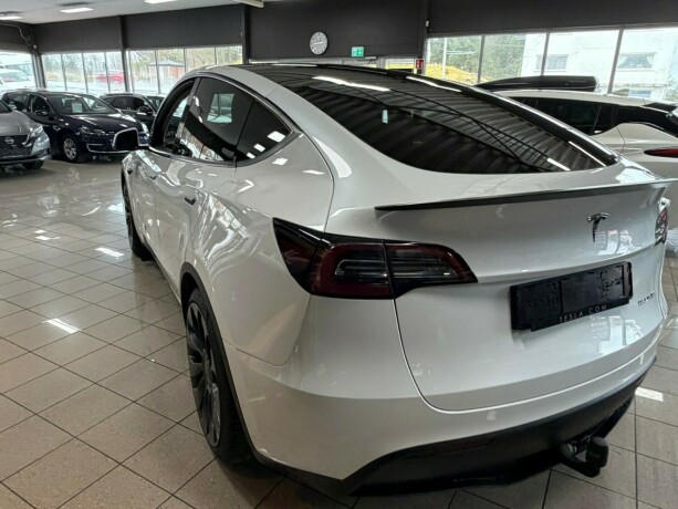 tesla-model-y-elektrisitet-2023-big-9