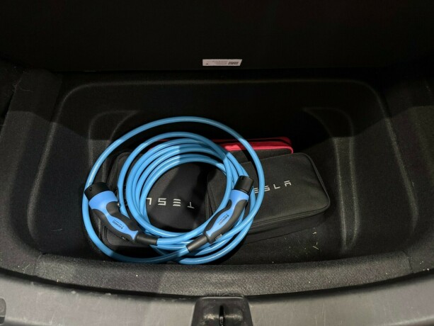 tesla-model-y-elektrisitet-2023-big-27