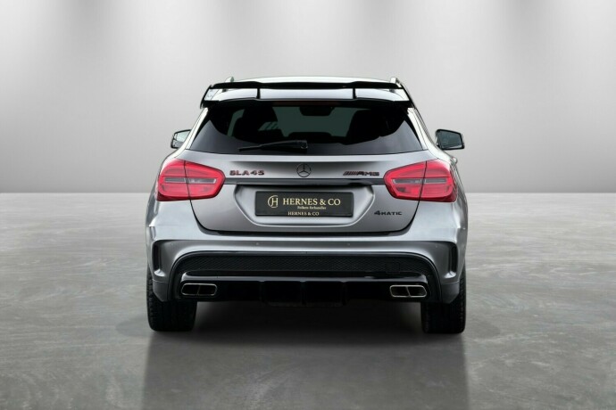 mercedes-benz-gla-bensin-2016-big-8