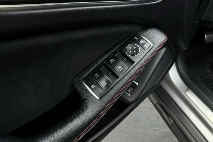 mercedes-benz-gla-bensin-2016-big-18