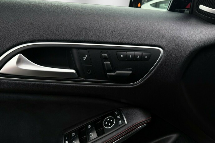 mercedes-benz-gla-bensin-2016-big-19