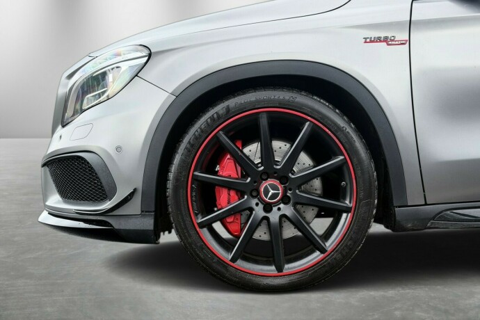 mercedes-benz-gla-bensin-2016-big-5