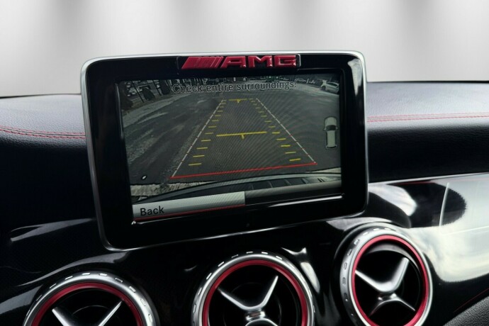 mercedes-benz-gla-bensin-2016-big-28