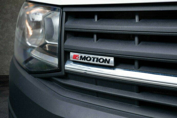 volkswagen-transporter-diesel-2016-big-5