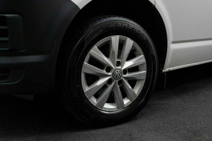 volkswagen-transporter-diesel-2016-big-3