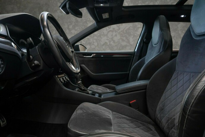 skoda-superb-diesel-2017-big-25