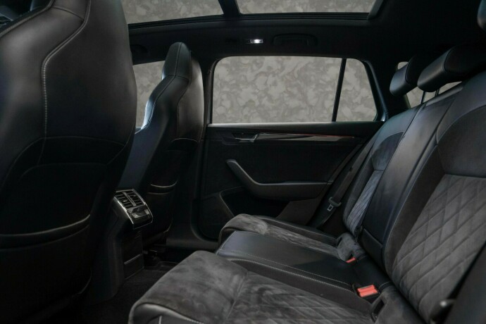 skoda-superb-diesel-2017-big-29