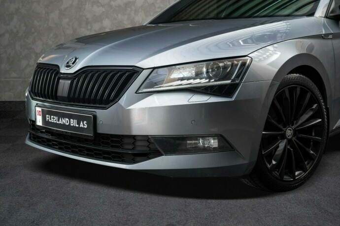 skoda-superb-diesel-2017-big-2