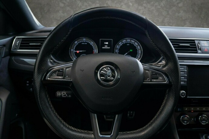 skoda-superb-diesel-2017-big-12