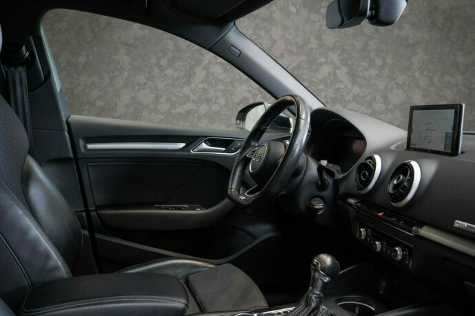 audi-a3-bensin-2018-big-21