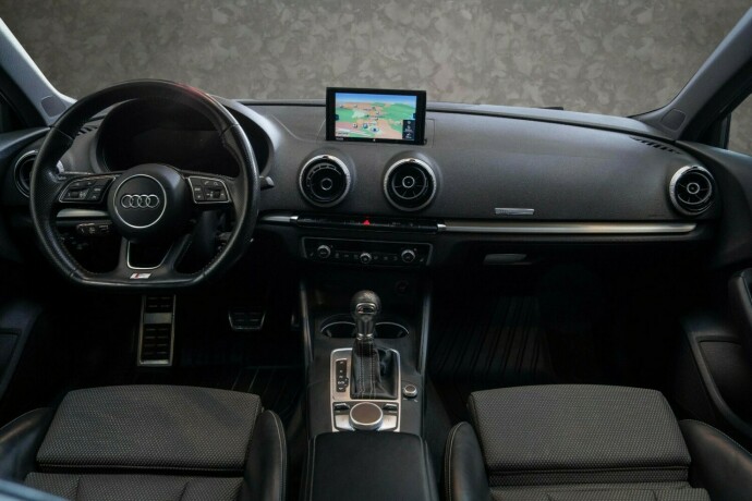 audi-a3-bensin-2018-big-19