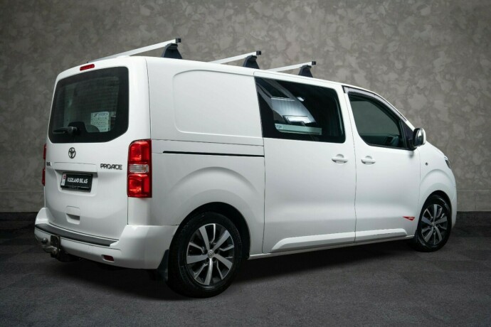 toyota-proace-diesel-2017-big-8