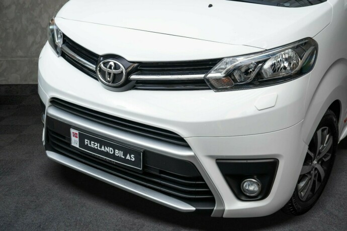 toyota-proace-diesel-2017-big-4