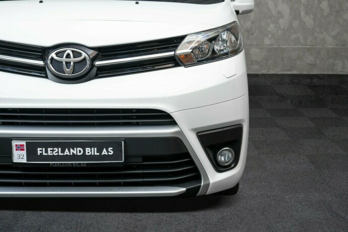 toyota-proace-diesel-2017-big-6