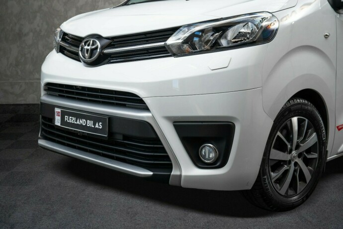 toyota-proace-diesel-2017-big-2